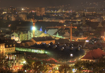 Kunsthaus Graz bei Nacht